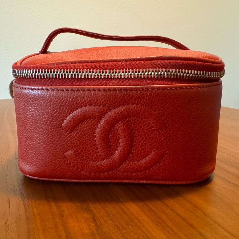 Vintage Chanel Caviar Leather Vanity